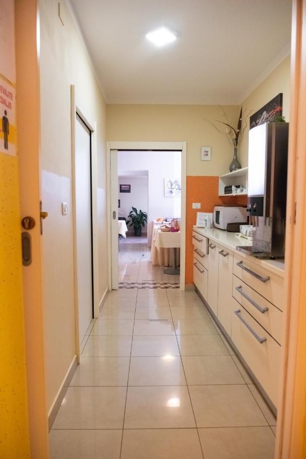 Garni Hotel Keltika Изола Екстериор снимка