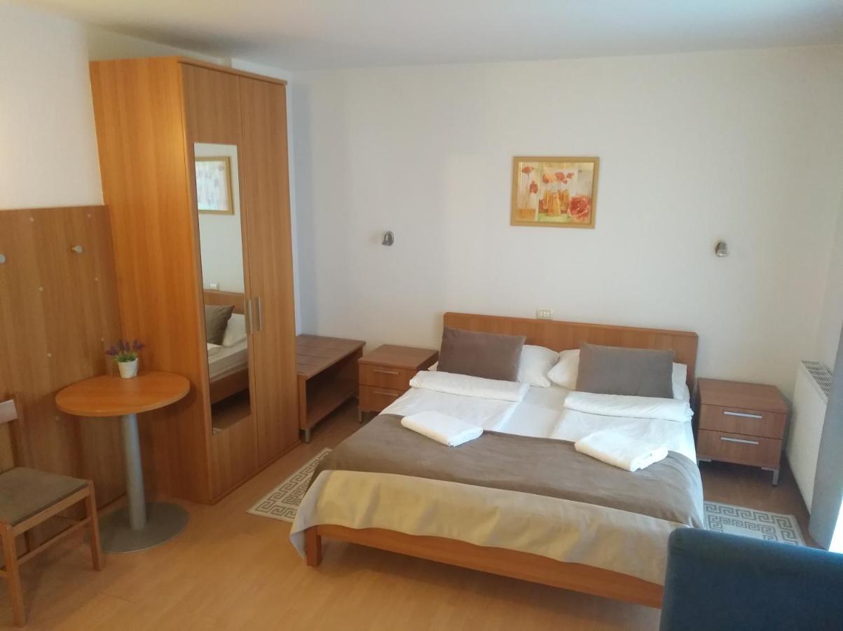 Garni Hotel Keltika Изола Екстериор снимка