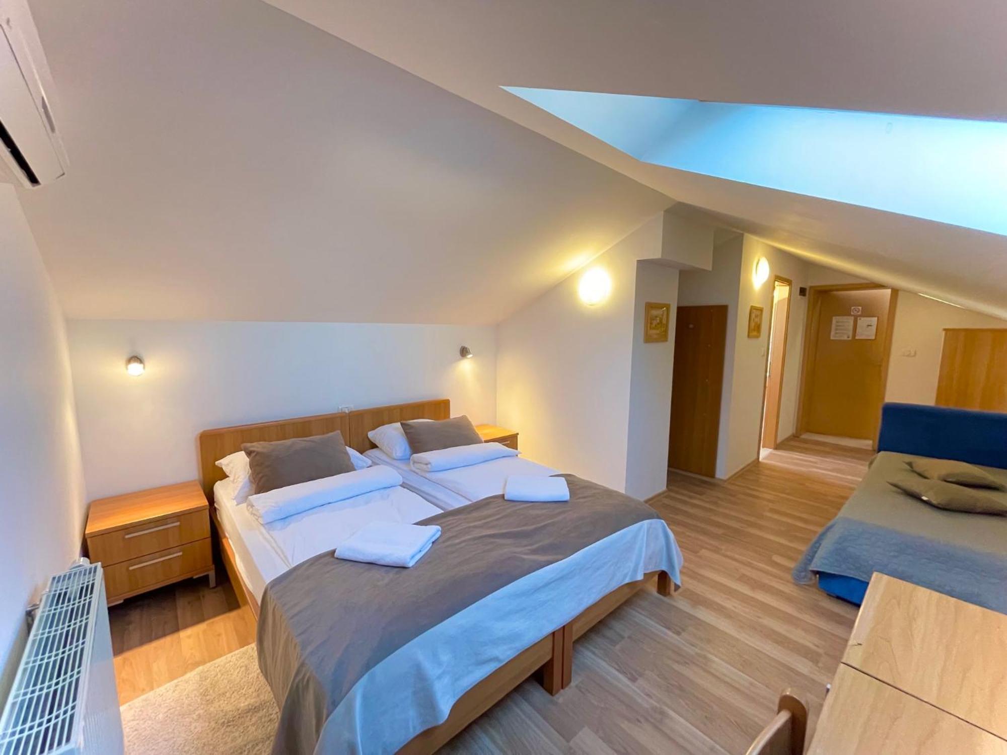 Garni Hotel Keltika Изола Екстериор снимка