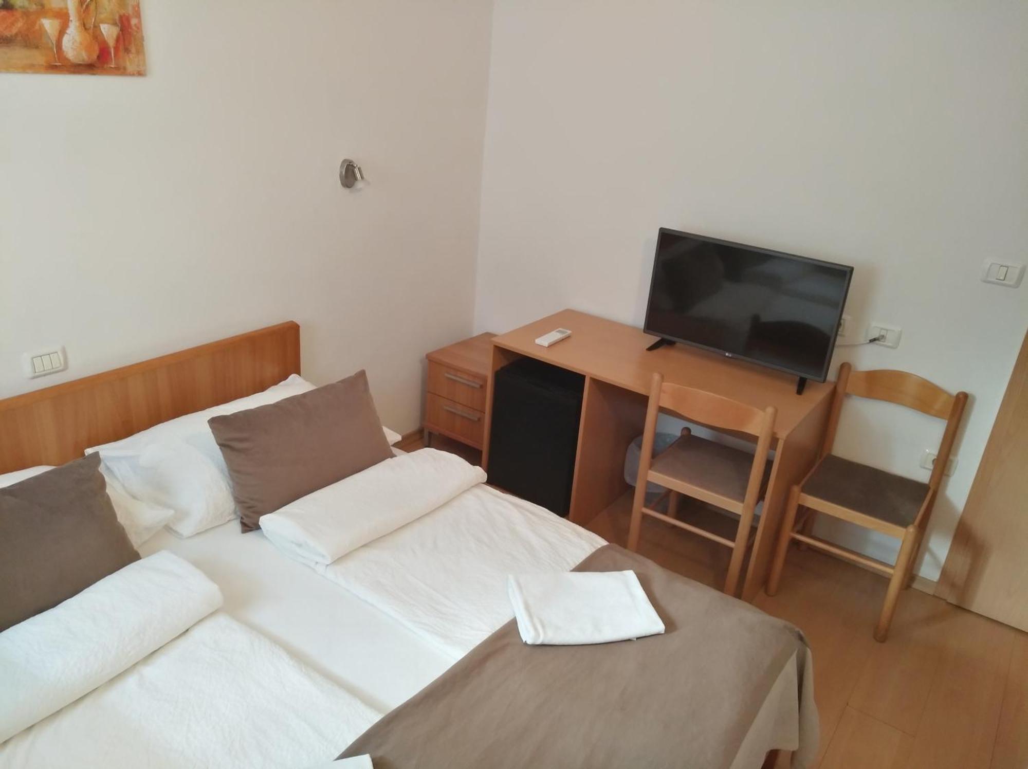 Garni Hotel Keltika Изола Екстериор снимка