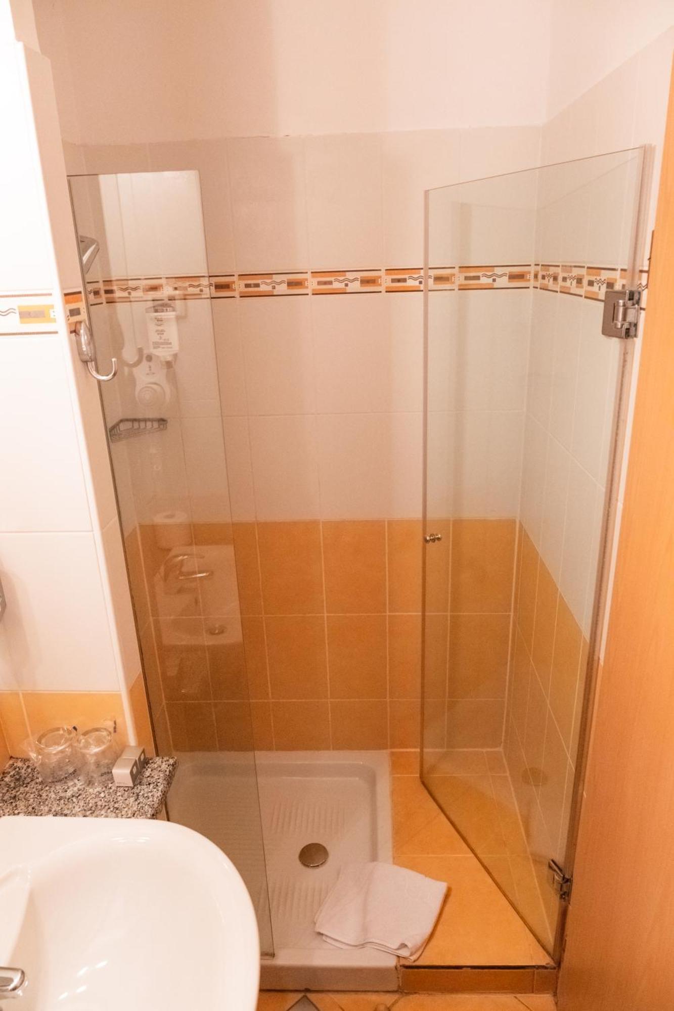 Garni Hotel Keltika Изола Екстериор снимка