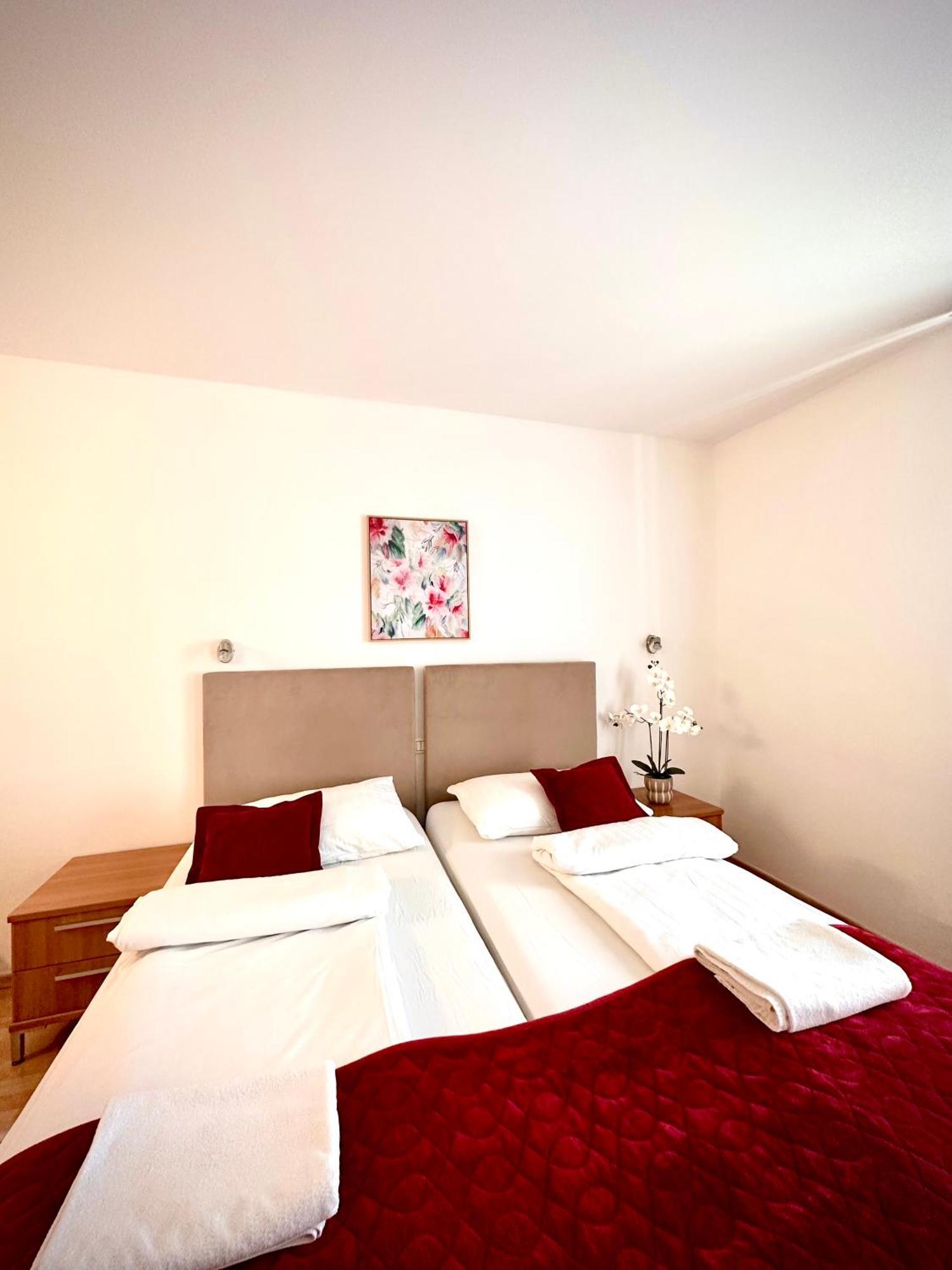 Garni Hotel Keltika Изола Екстериор снимка