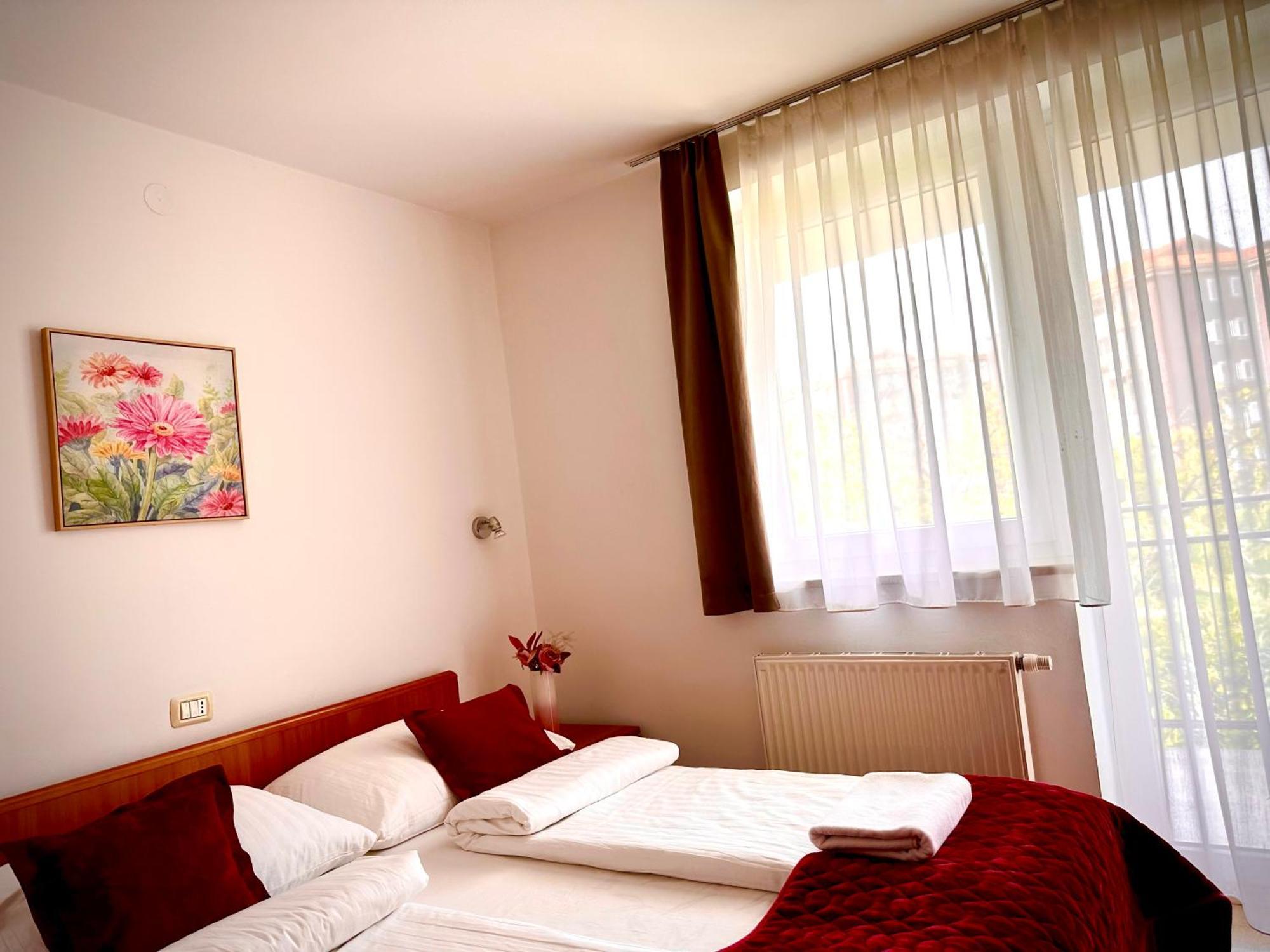 Garni Hotel Keltika Изола Екстериор снимка